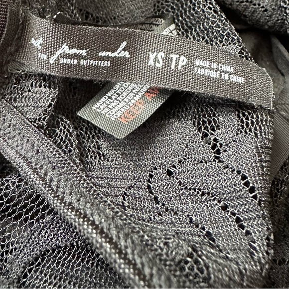 NWOT Out from Under Bella Donna Lace Biker Shorts in Black XS - Picture 7 of 7